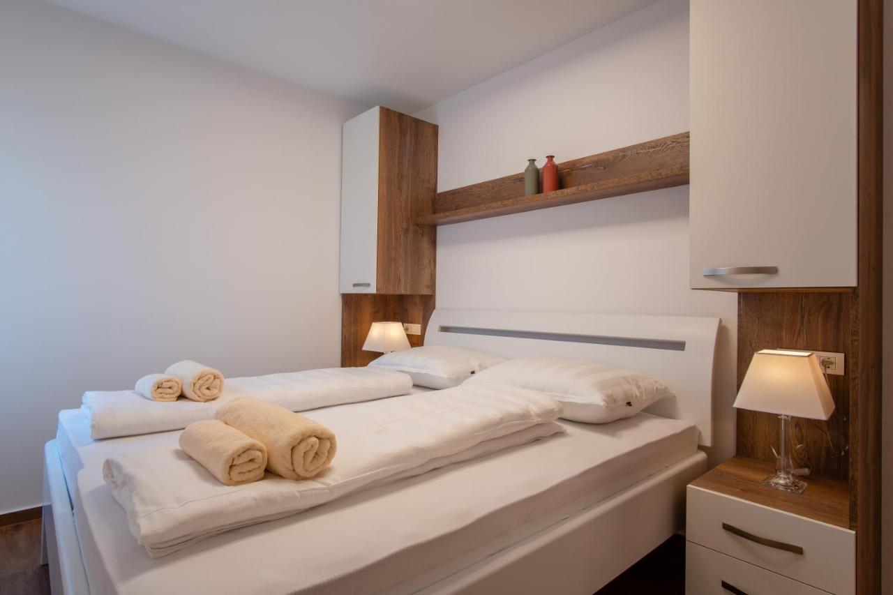 Apartments Mandre I Exterior foto